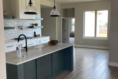 Kitchen photo in Other
