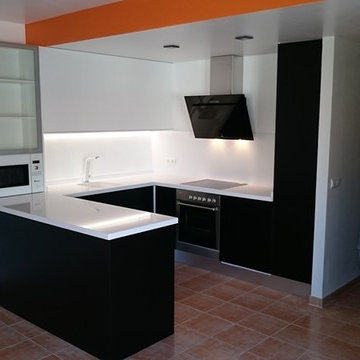 COCINA CON PUSH LACADO BLANCO