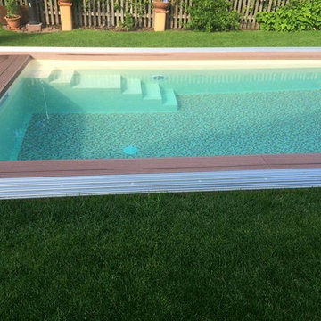 Schwimmbecken
