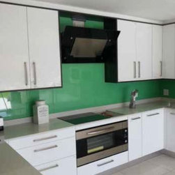 Glass splashback behind stove - Kitchen Products