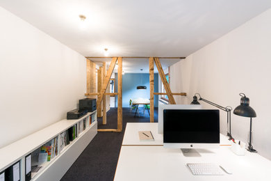 Arbeitszimmer in Sonstige