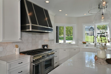 This is an example of a modern kitchen in Cleveland.