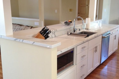 Example of a mid-sized arts and crafts kitchen design in San Francisco