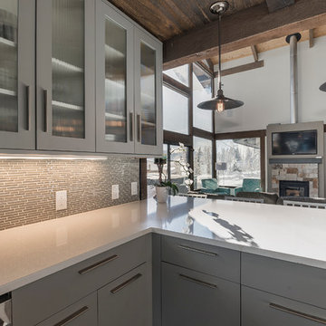 MOUNTAIN RUSTIC CONTEMPORARY KITCHEN