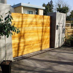 Sliding Gate | Houzz