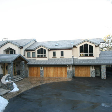 Estate in Golden