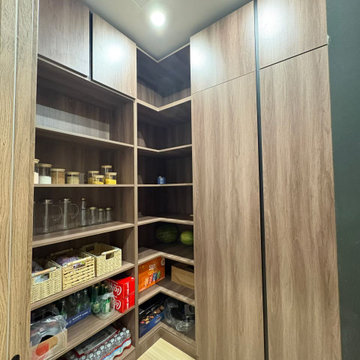 Custom L-Shaped Pantry – Layered Open Shelving & Closed Bulk Storage Cabinet