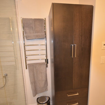 Steam Shower with Barrier Free Base