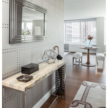An accent wall specializes the foyer