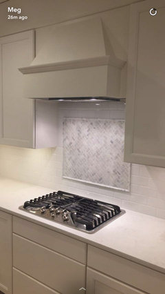 White Kitchen with Calacatta Vicenza  MSI Q quartz counters