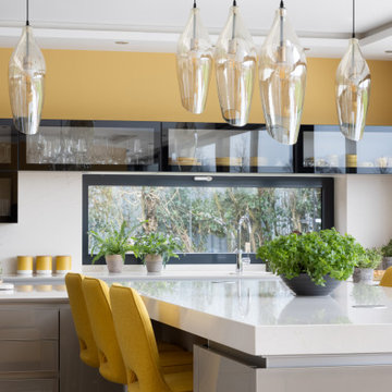 Contemporary Handleless Intuo Kitchen with T-shaped Island