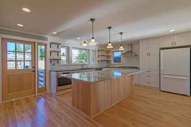 Kitchen - kitchen idea in Seattle