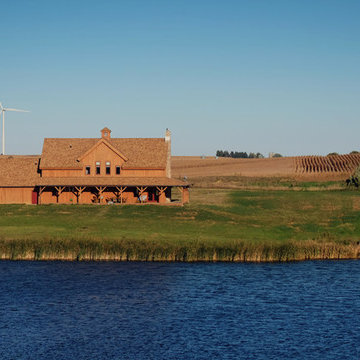 Acreage Barn Home in Iowa