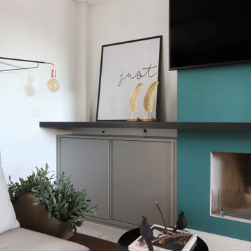 INSIDE | Contemporary / Pop Geek