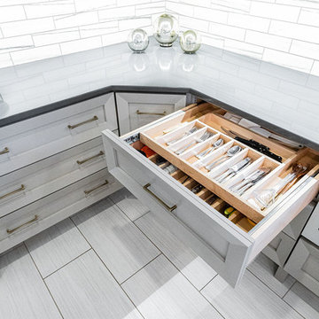 Two-tier cutlery drawer