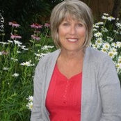 Debby Hoesterey's photo