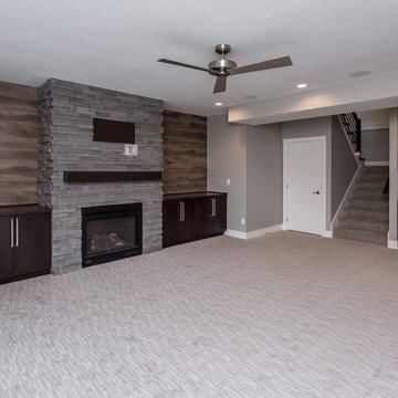 1 1/2 Story Moern Prairie Plan #66118