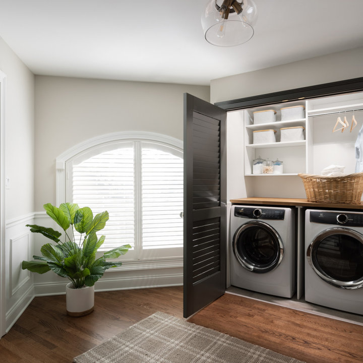 75 Beautiful Laundry Cupboard Ideas and Designs - January 2024 | Houzz UK