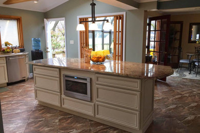 Kitchen photo in New York