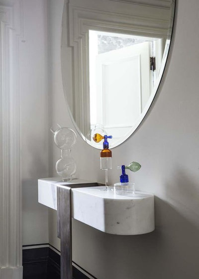 Victorian Powder Room by DC10 Architects