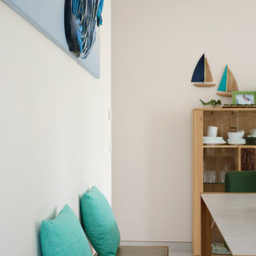 Einfamilienhaus Eingang/Flur, Wohnbereich, Gästebad  und Studio Neugestaltung