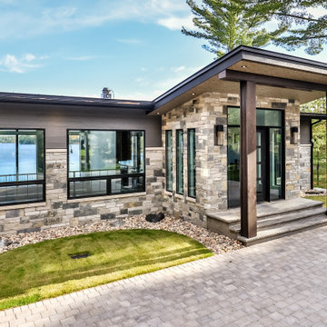 Modern Lake House - Exterior