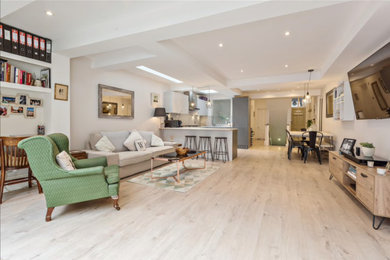 This is an example of a modern kitchen in London.