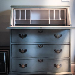 Forget-me-not Victorian Desk and Writing Table - Desks And Hutches