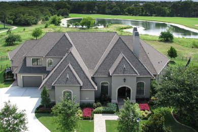 This is an example of a traditional landscaping in Dallas.