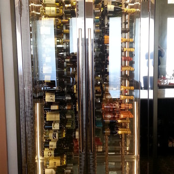 13-62 Palm Beach, FL: Custom Wine Display Units