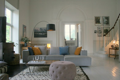 Inspiration for an eclectic living room in Copenhagen.
