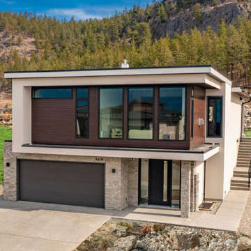 Modern Home on Ledgestone Road