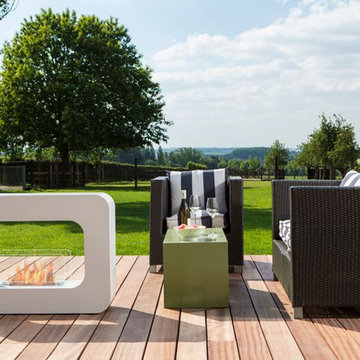 Modern Frame-Like Freestanding Fireplaces