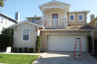 Exterior home idea in San Diego