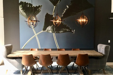 Example of a dining room design in Los Angeles
