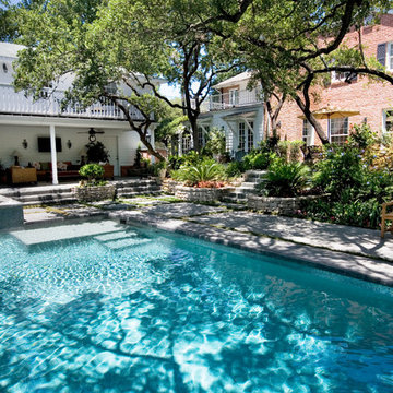 Alamo Heights Fountain Pool