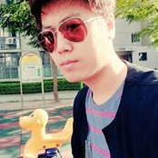 Jiho Choo's photo