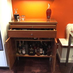 Retro home SF - Wine And Bar Cabinets
