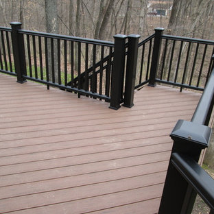 セントルイスのトラディショナルスタイルのおしゃれなデッキの写真