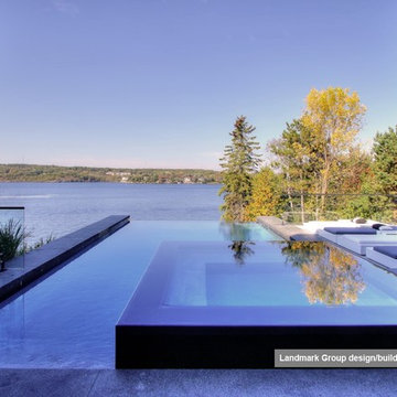 Infinity Pool for Ultra Modern Home