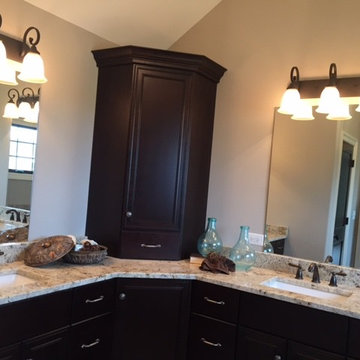 A&E Model Home - Master Bath Cabinets