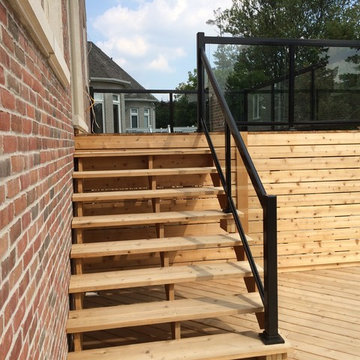 Aluminum and Glass Deck Railings - 112