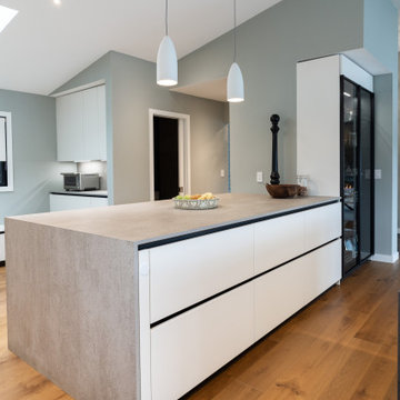 Lake Oswego - Lake Front Residence