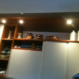 Bachelor flat - Stains And Varnishes
