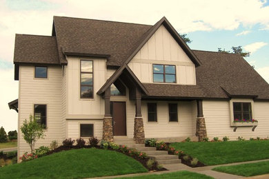 Example of a classic exterior home design in Minneapolis