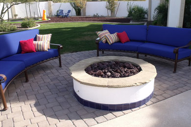 Patio - traditional patio idea in Phoenix