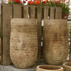 Pottery & Planters - Outdoor Pots And Planters