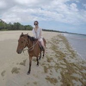 Estee Zeng's photo
