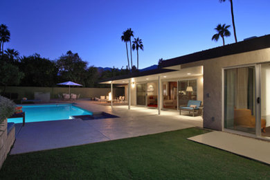 Exterior home idea in Other