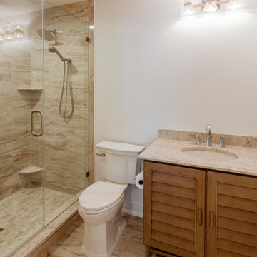 Warm and Inviting Bathroom with Textured Stone Finishes